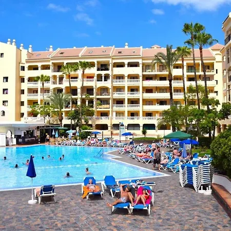 One Bed, Large Balcony In Castle Harbour C103 *