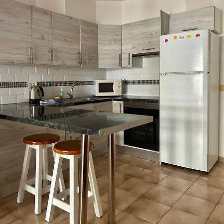 One Bed, Large Balcony In Castle Harbour C103 * لوس كريستيانوس